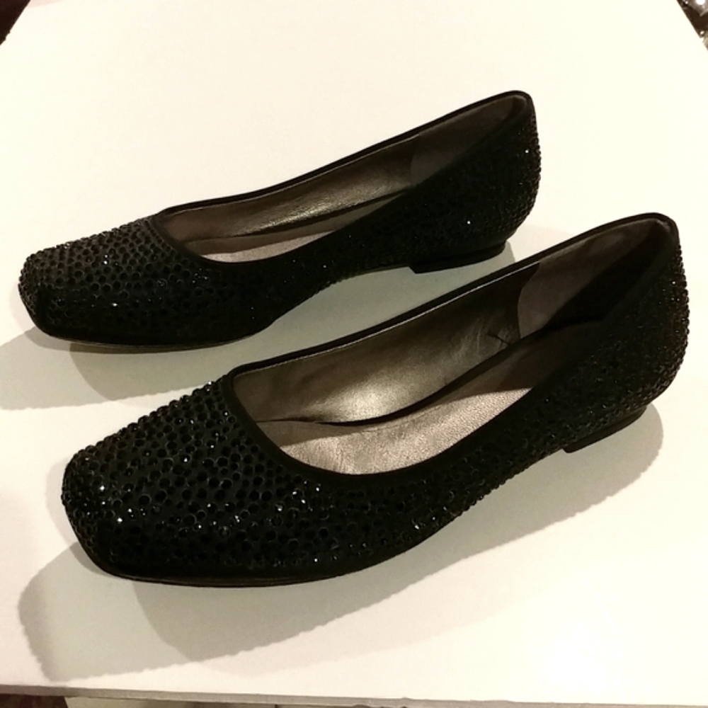 Joan & David Black Satin Crystal Studded Ballet Flats 7.5-8